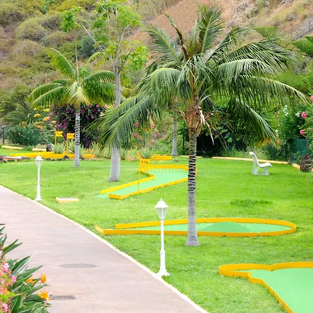 Отель La Quinta Park 4*