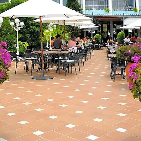 Hotel La Quinta Park 4*