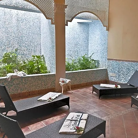 La Quinta Park Hotel