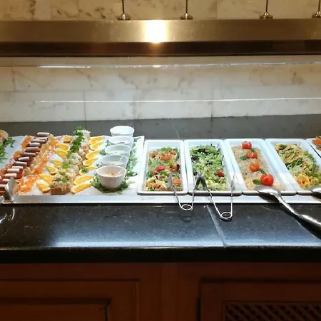 La Quinta Park Hotell 4*