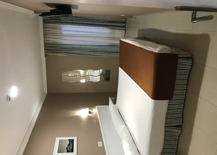 Отель La Quinta Park Санта-Урсула